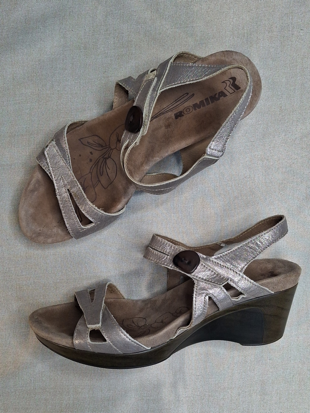 ROMIKA Metallic Pewter Silver Leather Wedge Sandals Size EU 40 US 9-9.5